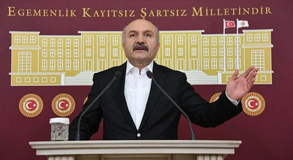 İYİ Parti Genel Başkan Yardımcısı Erhan Usta: Akaryakıtla başladı  zam yağmuru sürecek