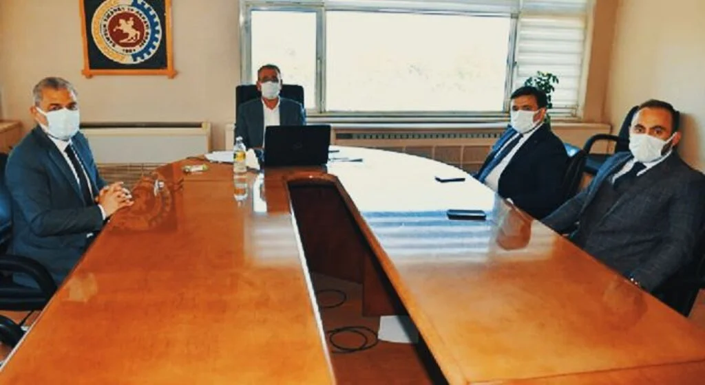Kaymakam Saygılı STSO Başkanı Salih Zeki Murzioğlu'nu ziyaret etti