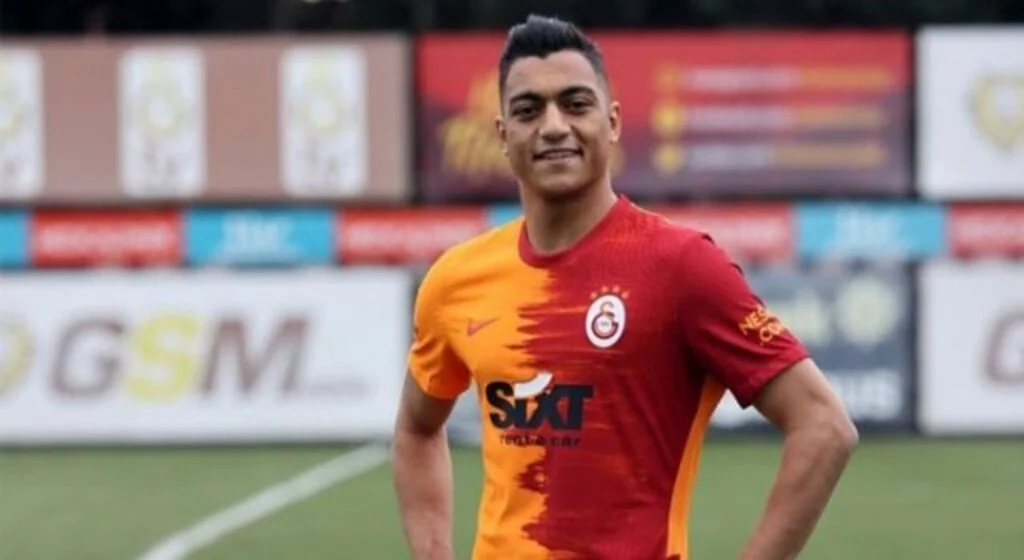 Mısırlı Futbolcuya Hırsızlık Şoku