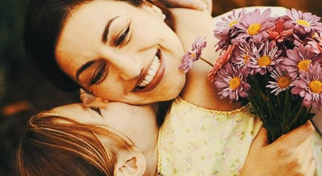 Sağlıklı Anne Çocuğunu Adım Adım Kendinden Uzaklaştıran Annedir