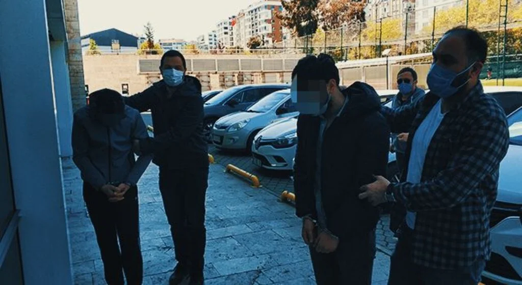 Samsunda kardeşler uyuşturucu ticaretinden gözaltına alındı