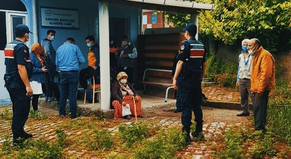 Samsun'da Kırsal mahallelerde aşı çalışması