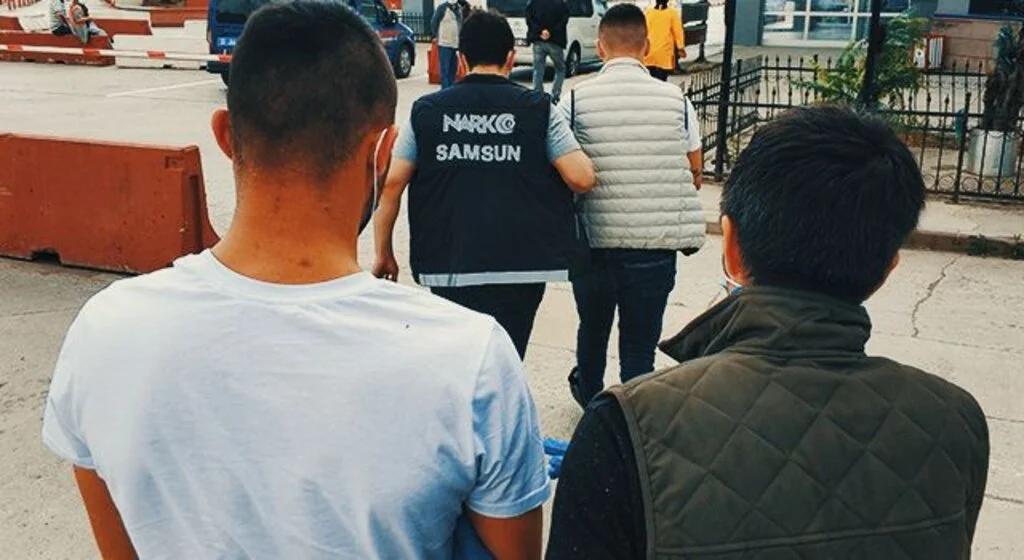 Samsun'da uyuşturucu ticaretine 3 tutuklama