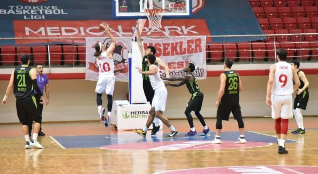 Samsunspor: 73 - Manisa Büyükşehir Belediyespor: 65