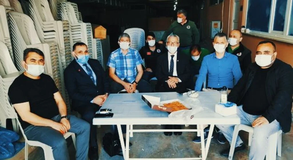 SP'den 'tatlı ziyaret'