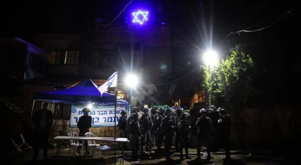 Yahudi yerleşimciler Şeyh Cerrah Mahallesindeki Filistinlileri kışkırtmak için iftar vakti dini ayin düzenledi