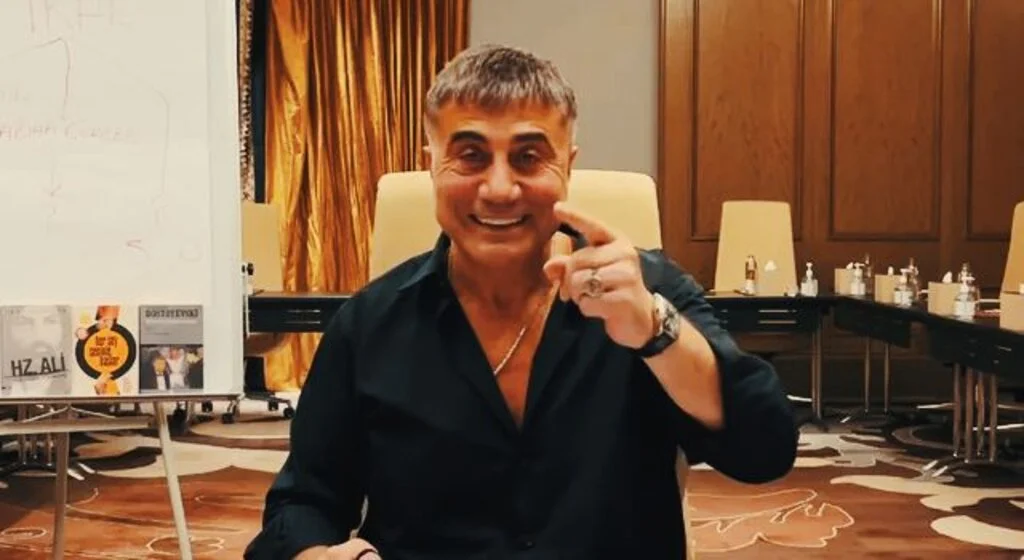 36 saattir neredeydi? Sedat Peker saatler sonra ortaya çıktı bu twitleri attı