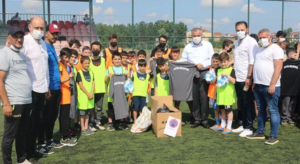 Bafra'da Amatöre Malzeme Desteği