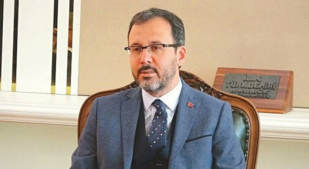 Bakan Kasapoğlu'ndan Samsunlu Sporcumuza Kutlama