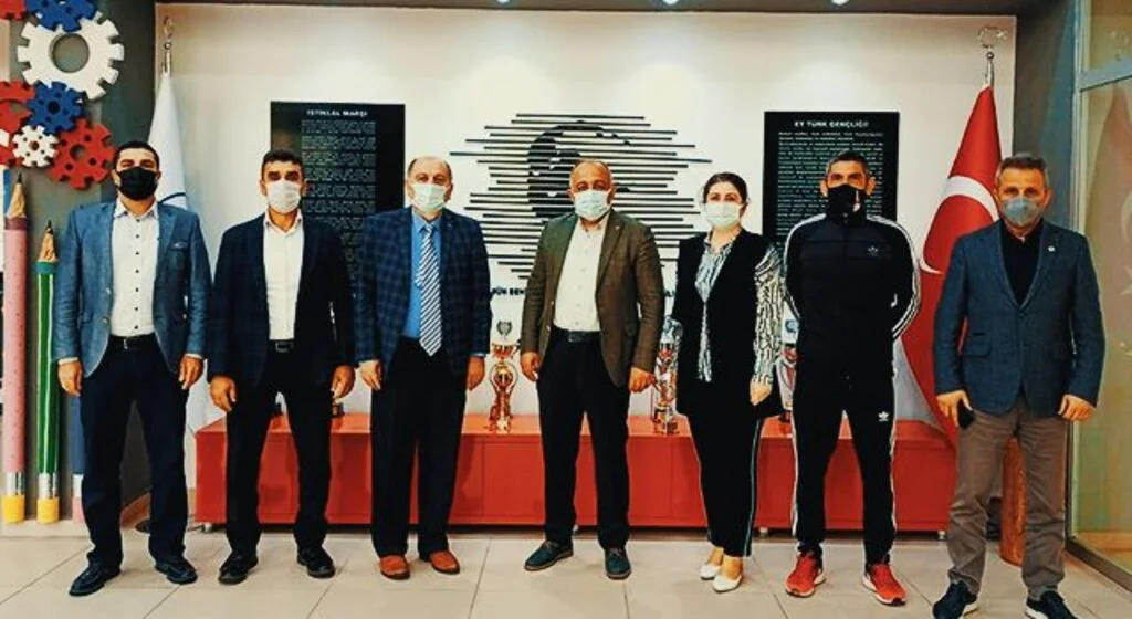 Bil Okulları'ndan Milli Sporculara Tam Burs İmkanı
