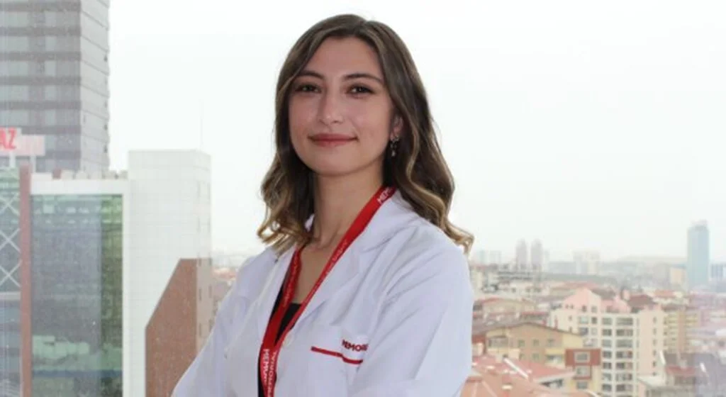 Bilinçsiz Beyazlatma Dişlerde Hasar Bırakabiliyor