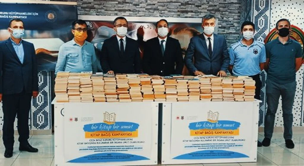 “Bir Kitap, Bir Umut” kampanyasına destek