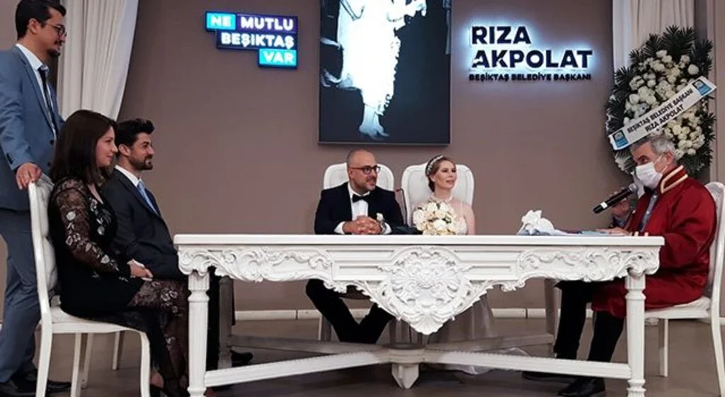Bora Odabaş ve Lena Tennikova çifti Mutluluğa  yelken açtılar