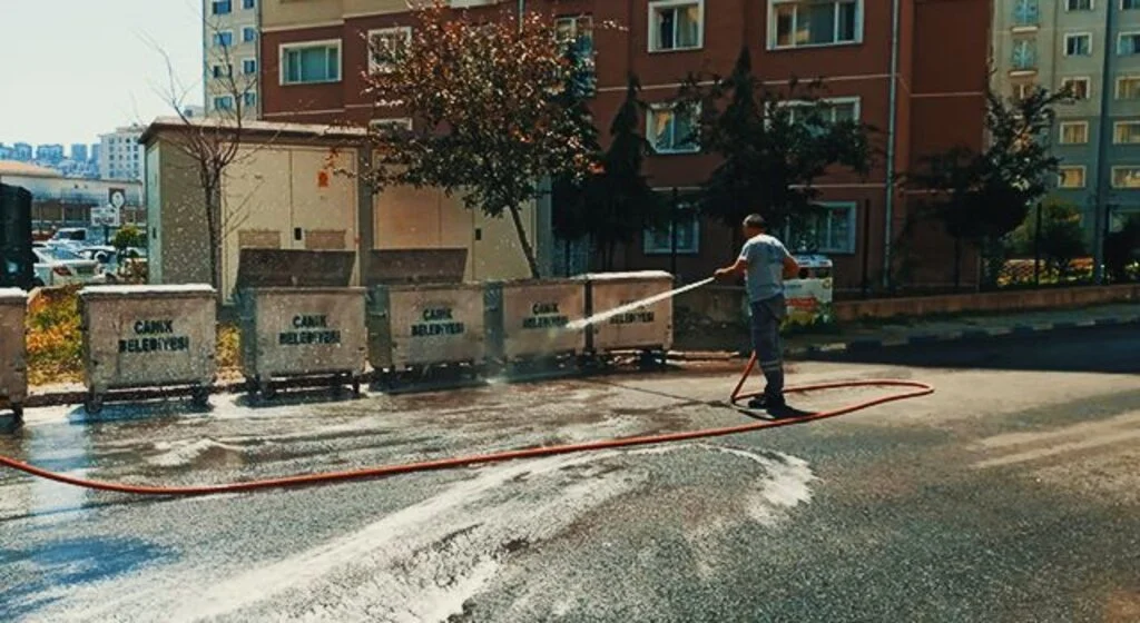Canik'ten "Sokağım Evim Kadar Temiz" projesi