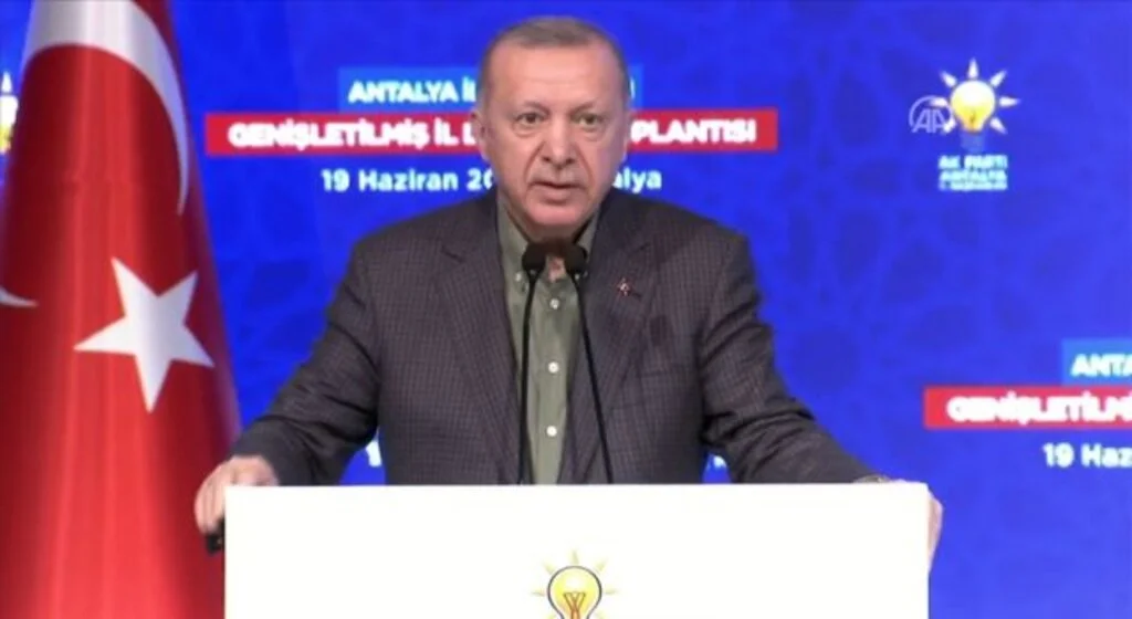 Cumhurbaşkanı Erdoğan: Turizmde asıl hedefimiz 2019'daki 52 milyonluk turist sayısına ulaşmak