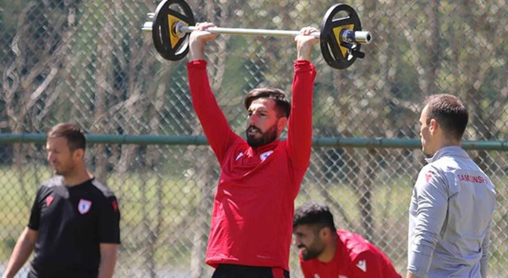 Erkam Reşmen ayrılıyor mu?