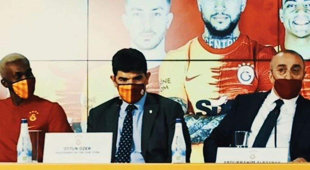 Galatasaray'da Flaş İstifa