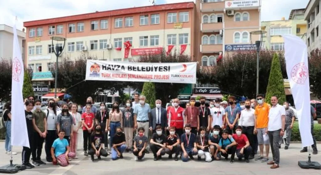 Havza'da "Kızılay oryantiring sporu ile gelecek nesile dokunuyor" projesi başlatıldı