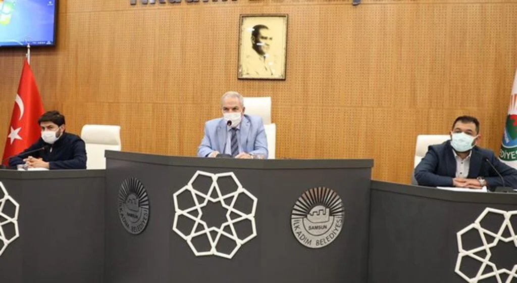 İlkadım Meclisinden Atatürk'e Hakarete Kınama