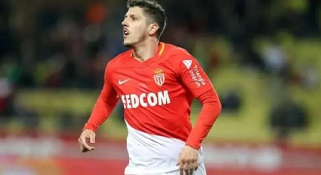 Jovetic için Fenerbahçe ve Beşiktaş Karşı Karşıya