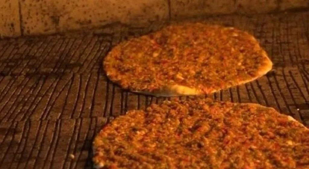 Lahmacun ustalarından Bodrum’daki fiyatlara tepki