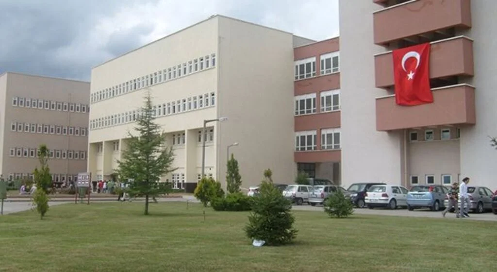 OMÜ’de biyoloji, coğrafya ve tarih bölümleri akredite oldu
