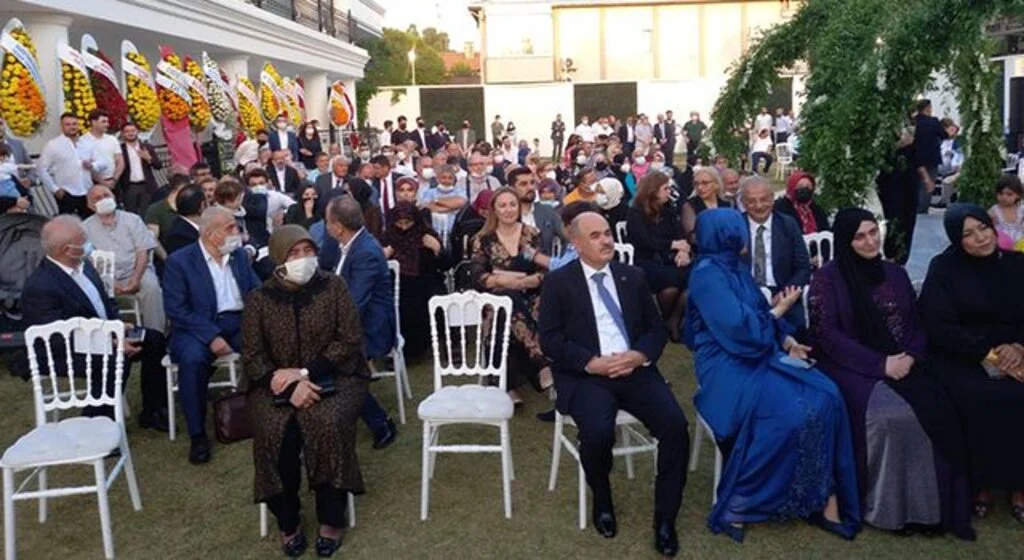 Samsun Valisi Zülkif  Dağlı'nın mutlu günü
