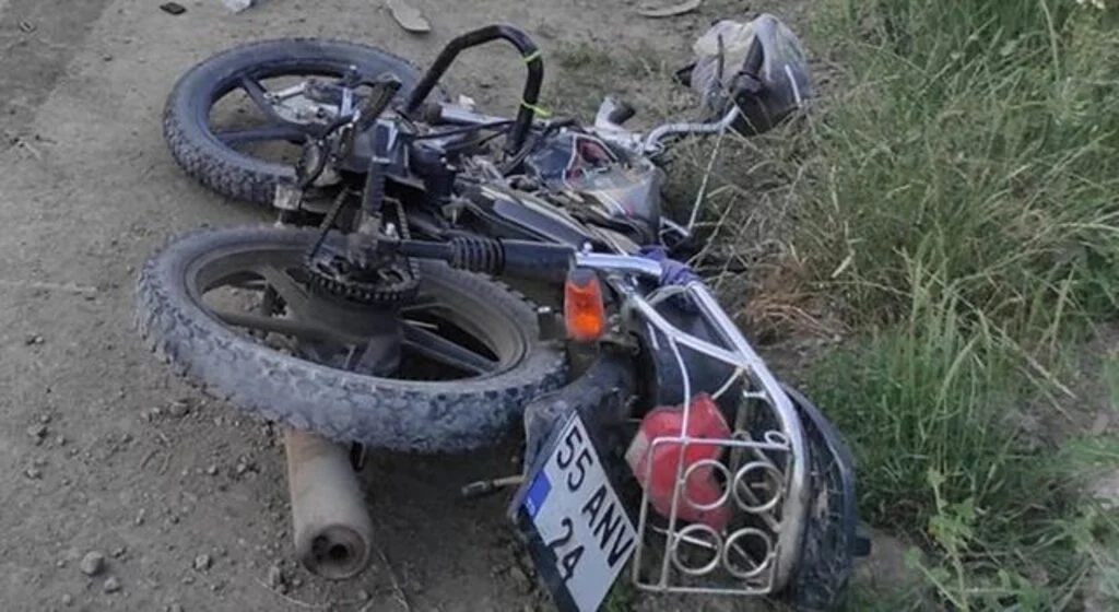Samsun'da motosiklet kamyonla çarpıştı: 1 yaralı