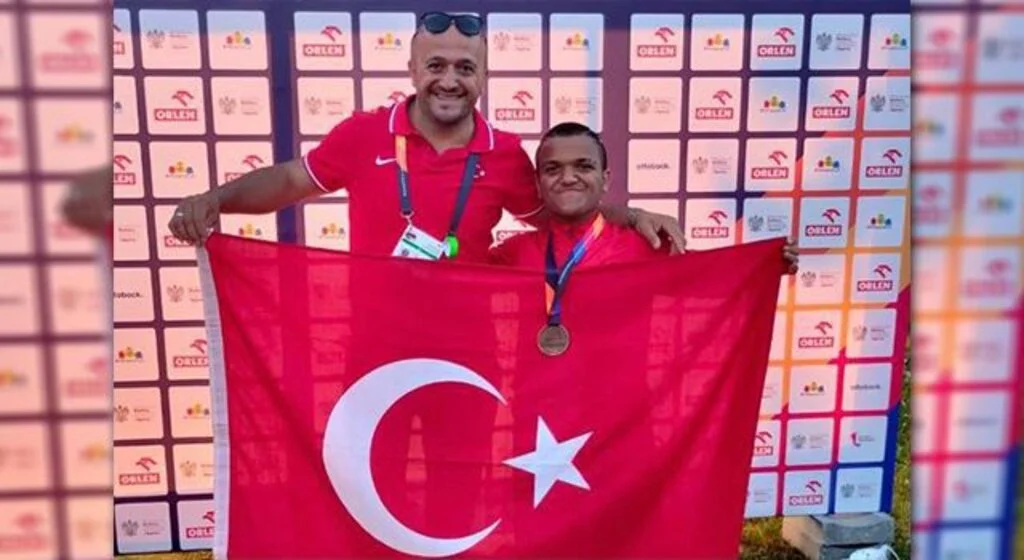 Samsunlu Ömer Faruk İlkin Avrupa Üçüncüsü