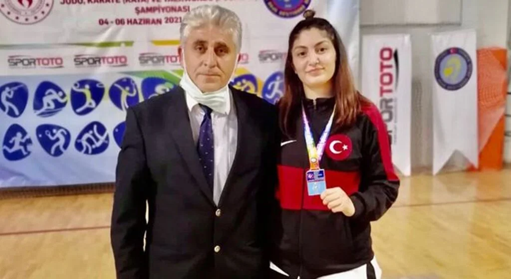 Samsunlu Sinem Türkiye Şampiyonu