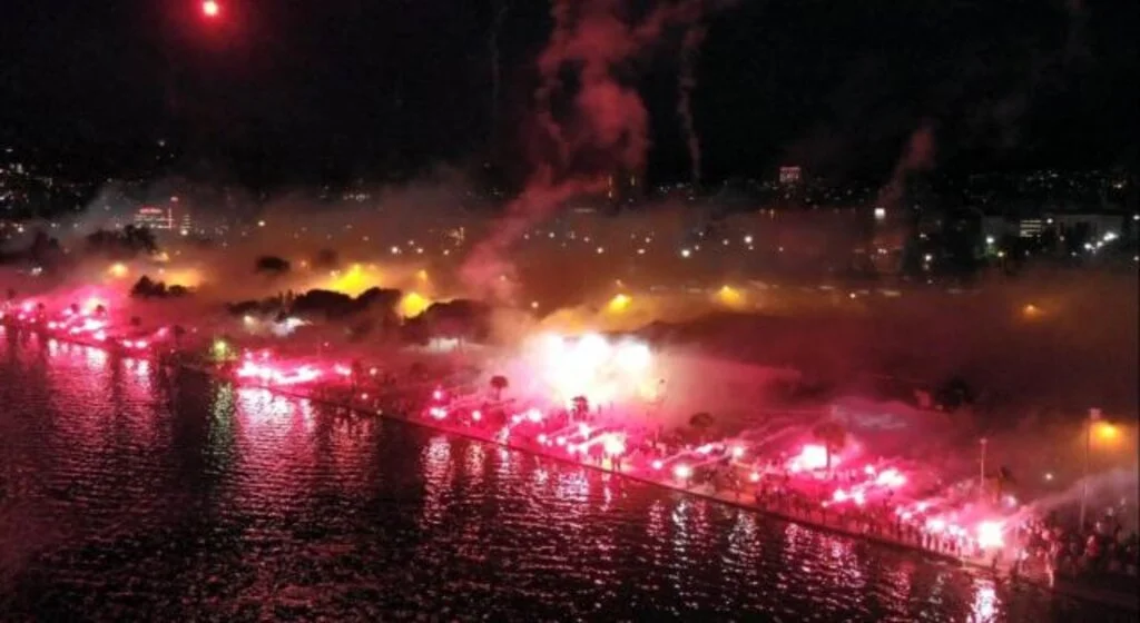 Samsunspor'dan meşaleli 56. yıl kutlaması