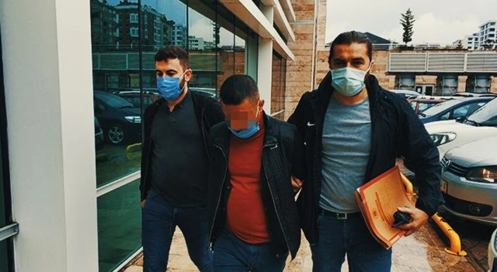 Silahlı saldırıda kazara bir kişiyi vuran şahıs adliyeye sevk edildi