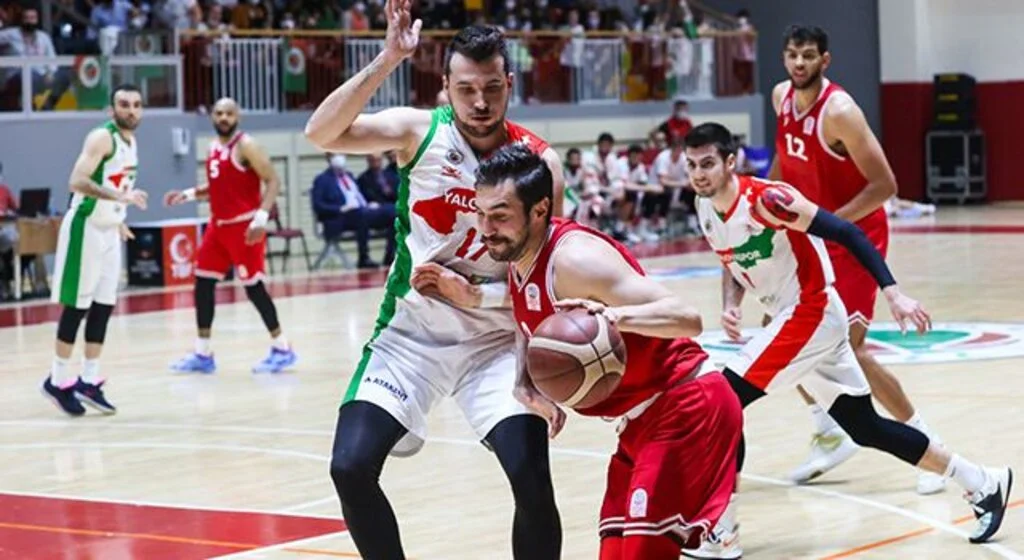 Süper Lig'in Kapısından Döndük 94-81