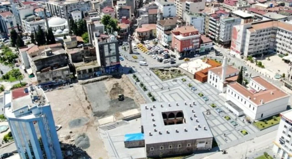 Tarihle Buluşma Noktası: Saathane