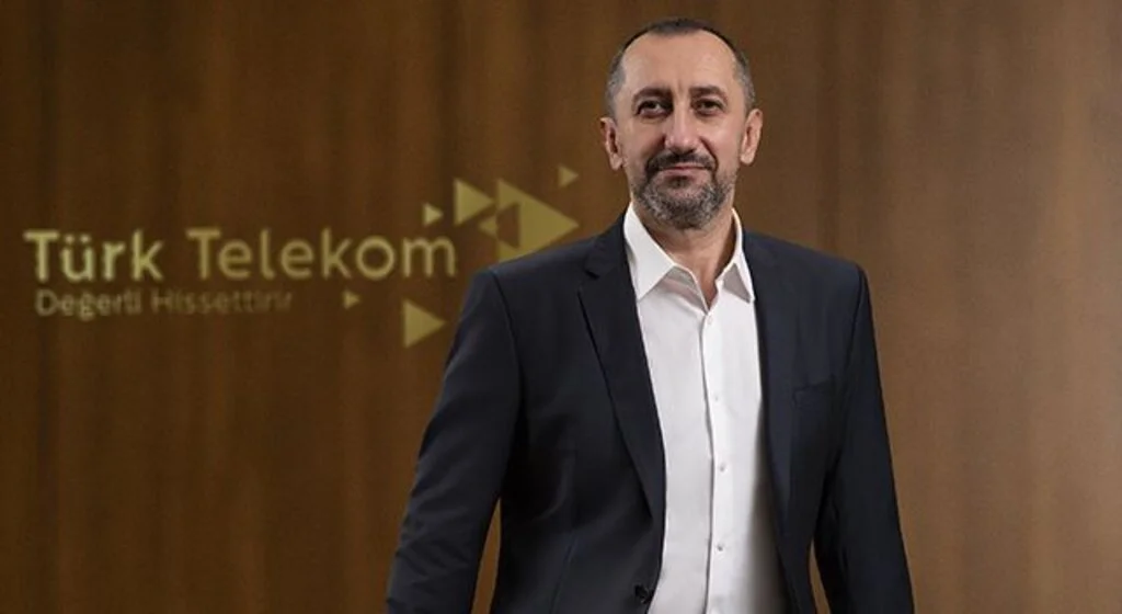 Türk Telekom çalışanları 3 yılda 18 ton elektronik atığı dönüştürdü  