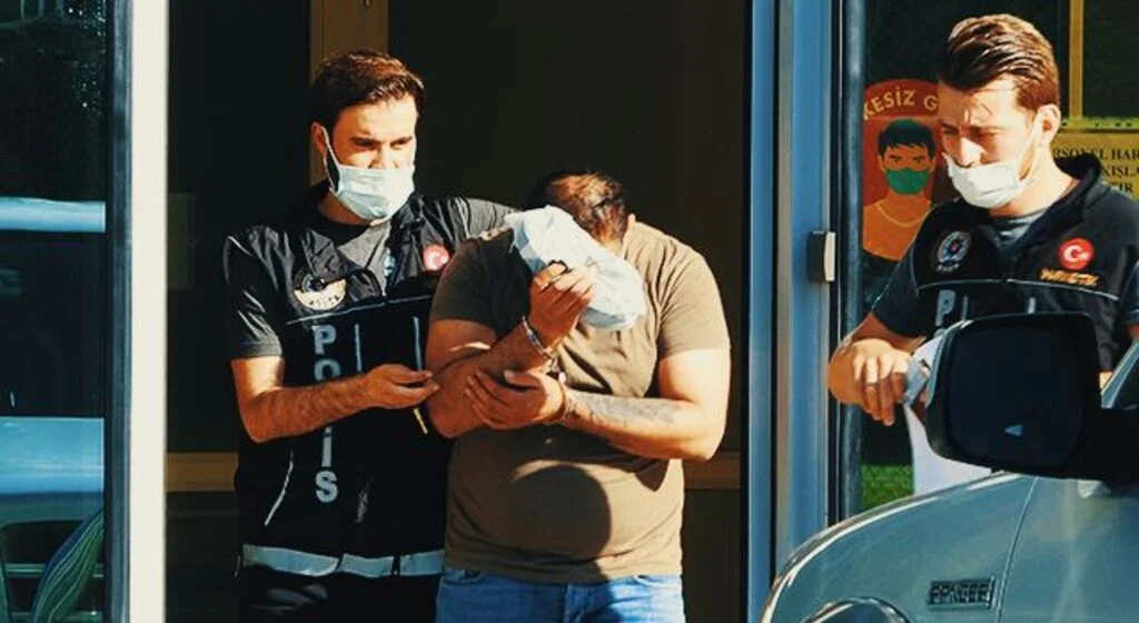 Yabancı uyruklu genç uyuşturucu ticaretinden tutuklandı