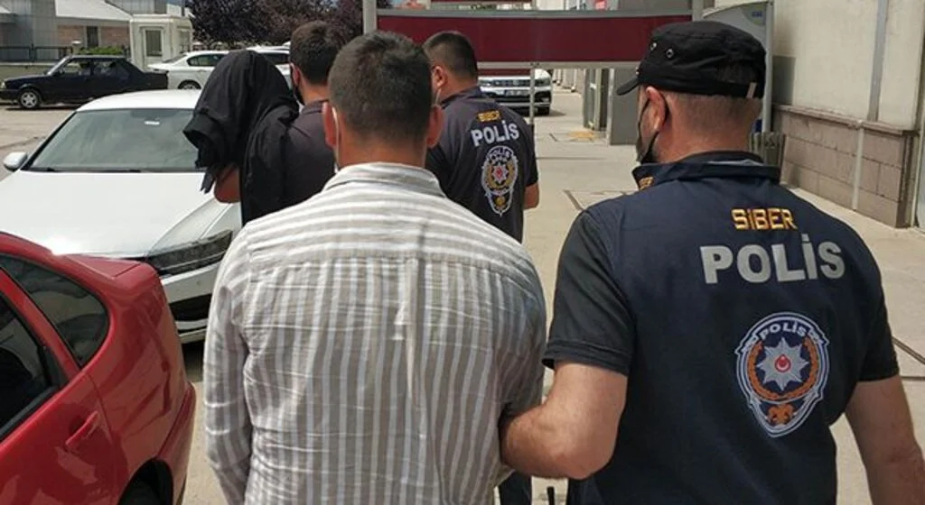 Yaşa dışı bahse aracılık iddiasına 2 gözaltı