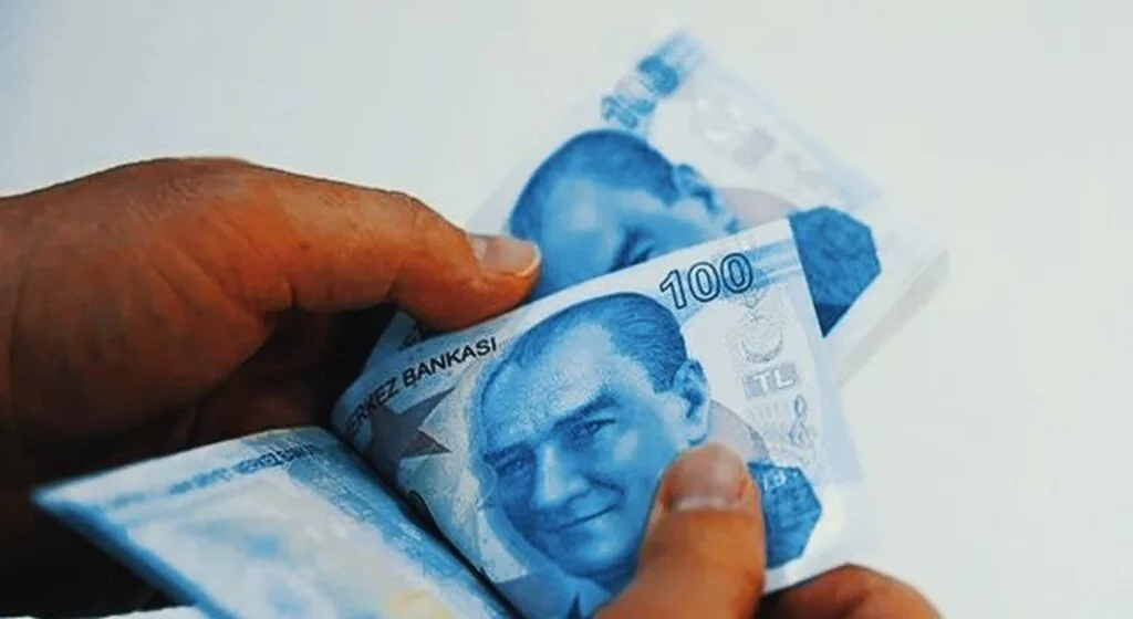 Yeni emekliler de hak kazanacak! Emekli Kurban Bayramı ikramiyeleri tarihi belli oldu