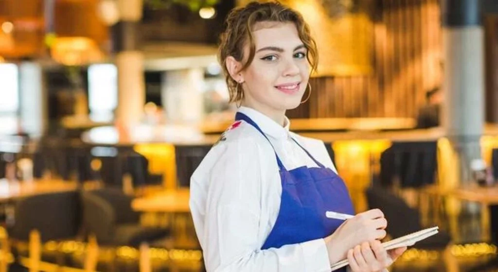 Acil 300 bin kişilik garson ve komi arayışı başladı