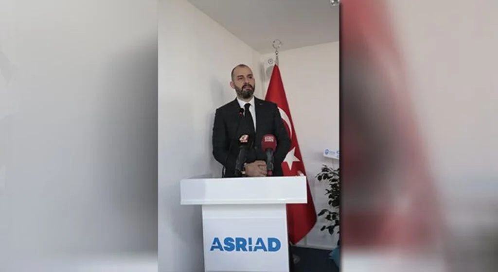ASRİAD üyelerinden Okudan'a güven oyu