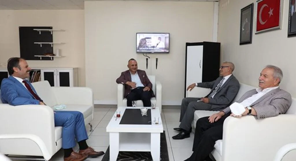 Başkan Demirtaş: “İlçemize yakışır hizmetler için tüm resmi kurumlarla istişare ve iş birliği içerisindeyiz”
