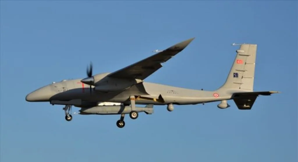 Bayraktar AKINCI TİHA 1.360 kilogram faydalı yükle 13 saat 24 dakika uçtu