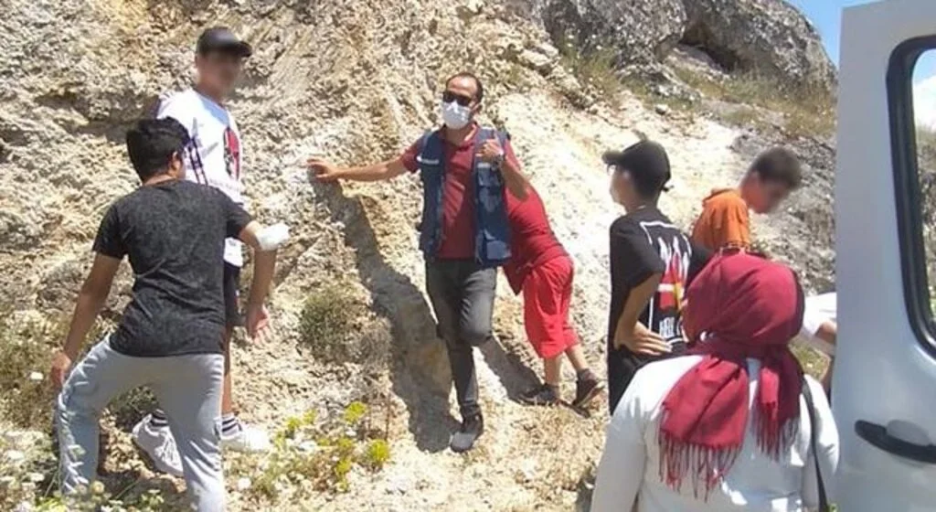 Çocuk evlerinde kalan öğrencilere 'afet' eğitimi
