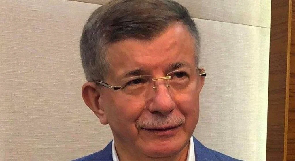 Davutoğlu Terme’den seslendi: “Her gün servetlerine servet katanlar ortada”