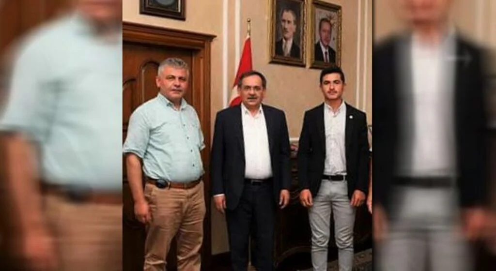 En genç muhtardan sürpriz ziyaret