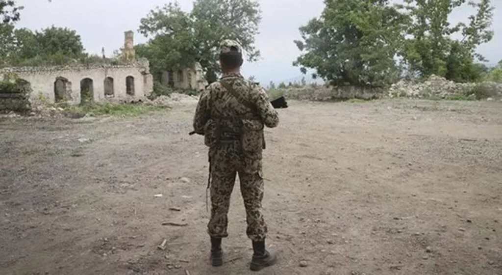 Ermenistan ordusunun açtığı ateş sonucu Azerbaycan askeri şehit oldu