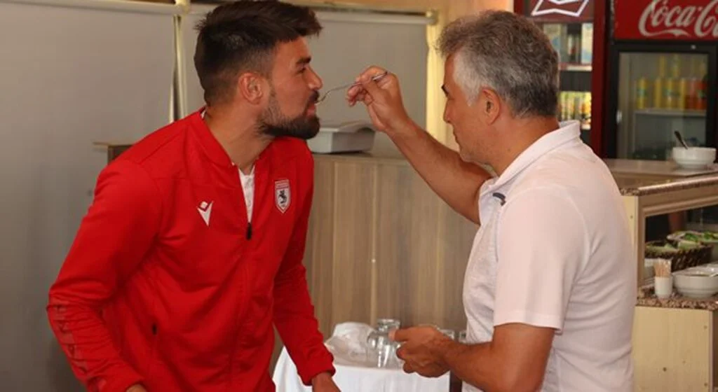 Hasan Kılıç'a sürpriz doğum günü!