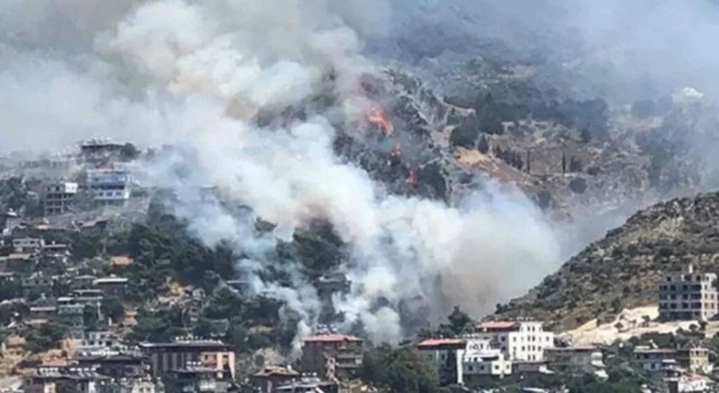 Hatay'da orman yangını çıktı! Yangın bazı evlere sıçradı mahalleler boşaltılıyor
