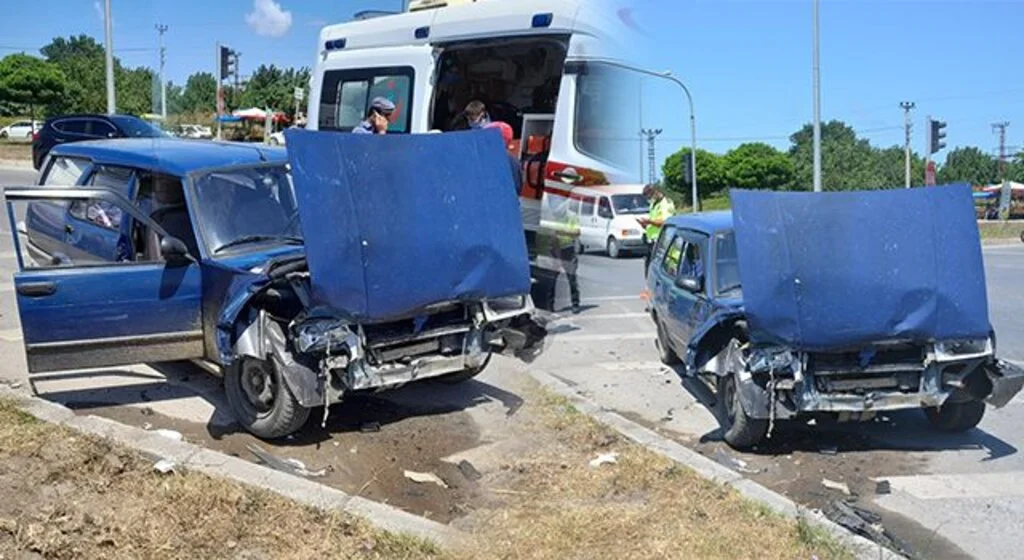 İki otomobil çarpıştı: 7 yaralı