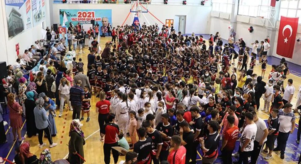 İlkadım Yaz Spor Okulları'na coşkulu açılış